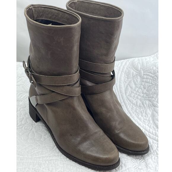 Stuart Weitzman Tan Leather Slip On Snow Buckle Booties Boots - Size 8.5M - Picture 1 of 11